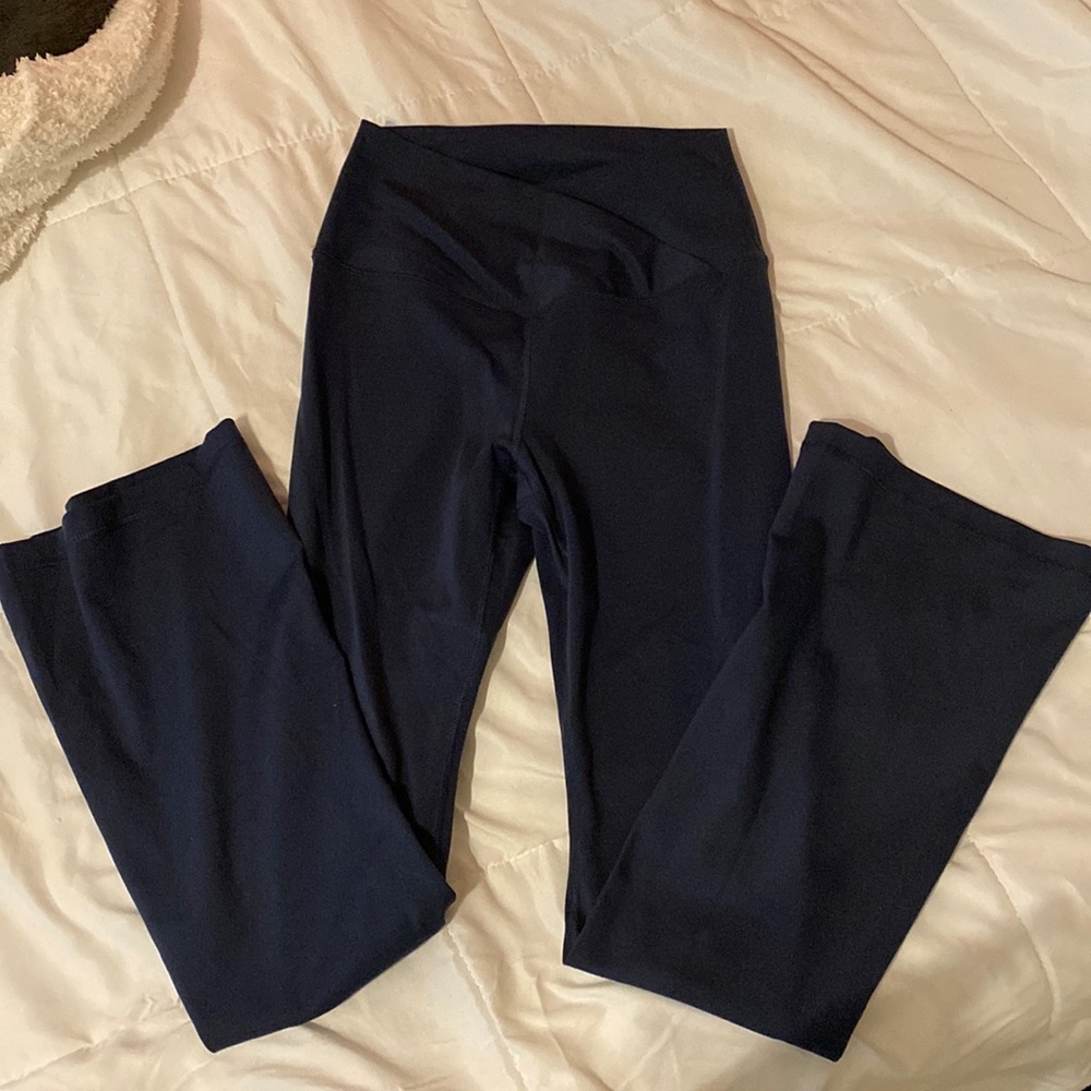 Yogalicious lux criss cross flare leggings size M